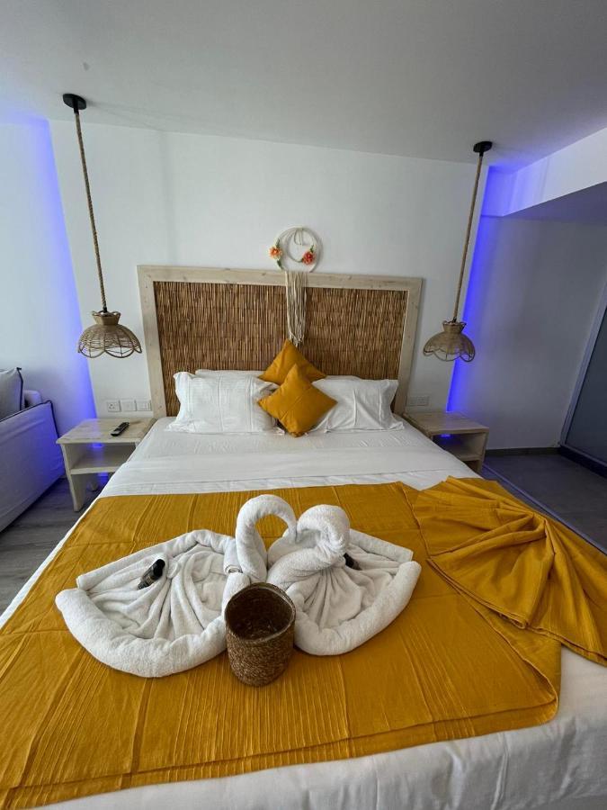 Ocean Dreams Suites - By The Harbour Agia Napa Exterior foto